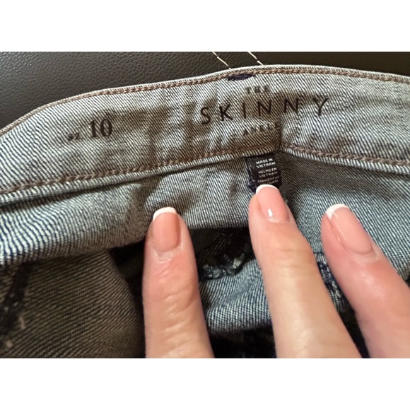 White House Black Market Dark Blue Floral Jeans - Picture 3 of 3